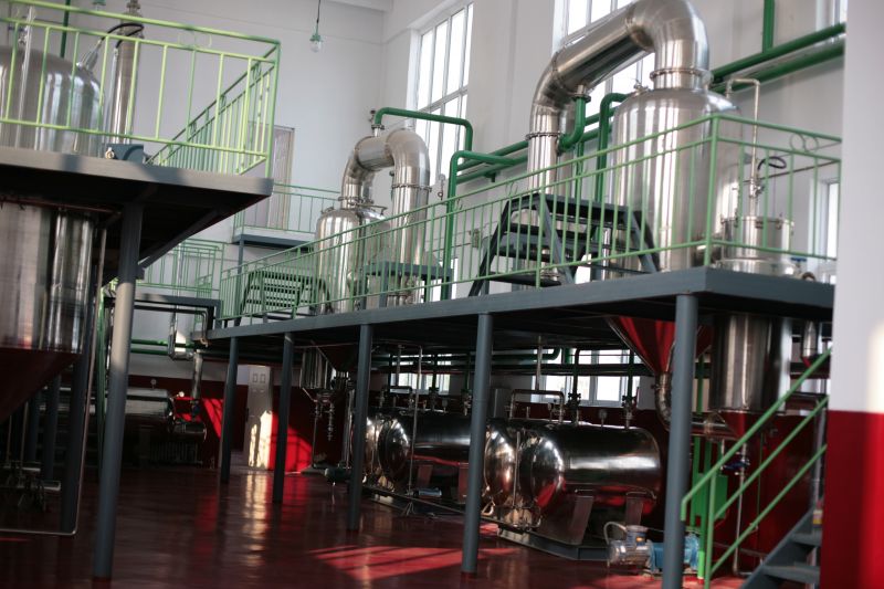 降低萃取物殘溶的方法有哪些？亞臨界低溫萃取設(shè)備優(yōu)勢有哪些？